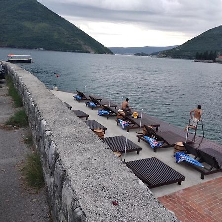 Old House Perast Apartment Bagian luar foto