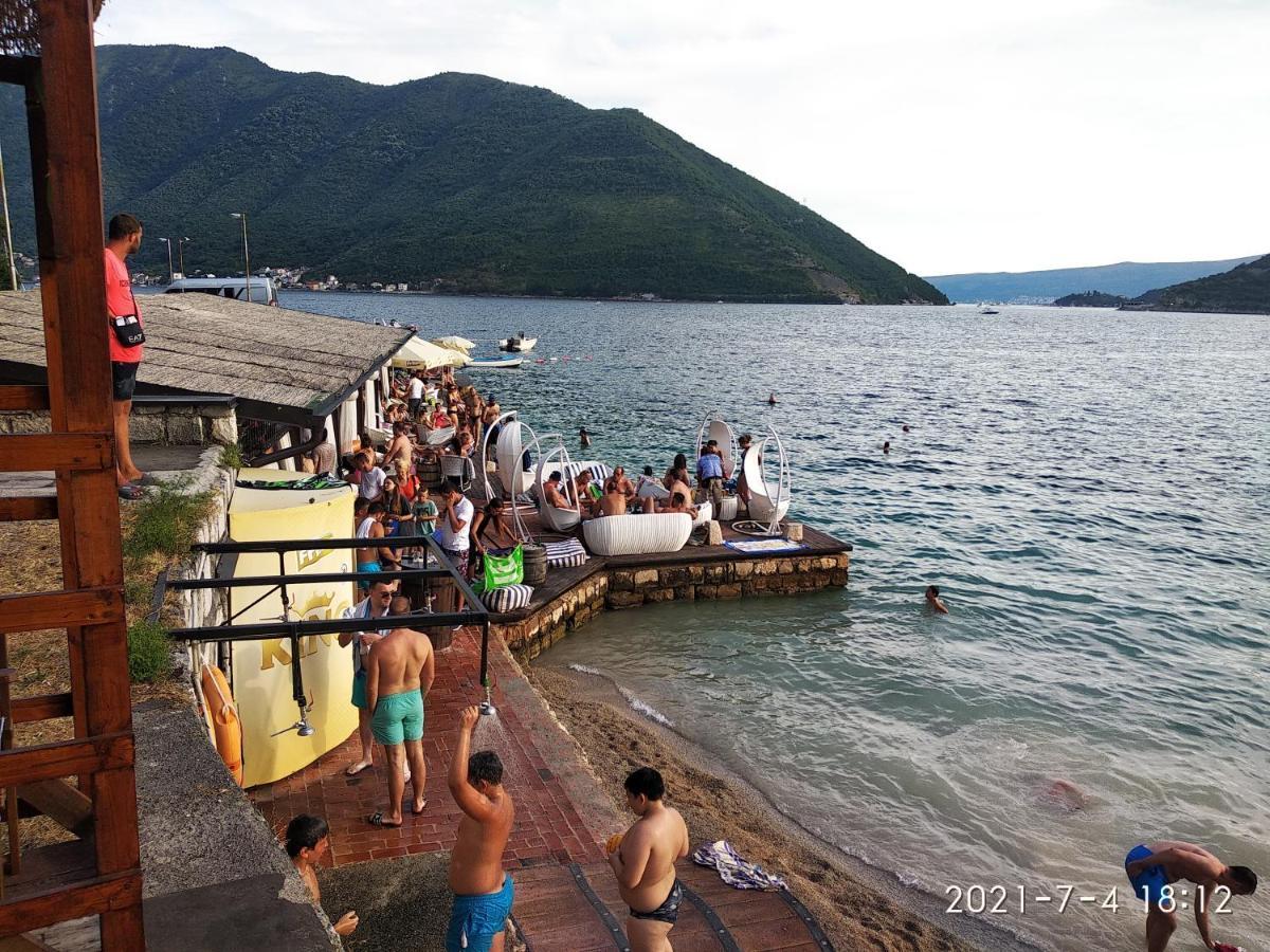 Old House Perast Apartment Bagian luar foto