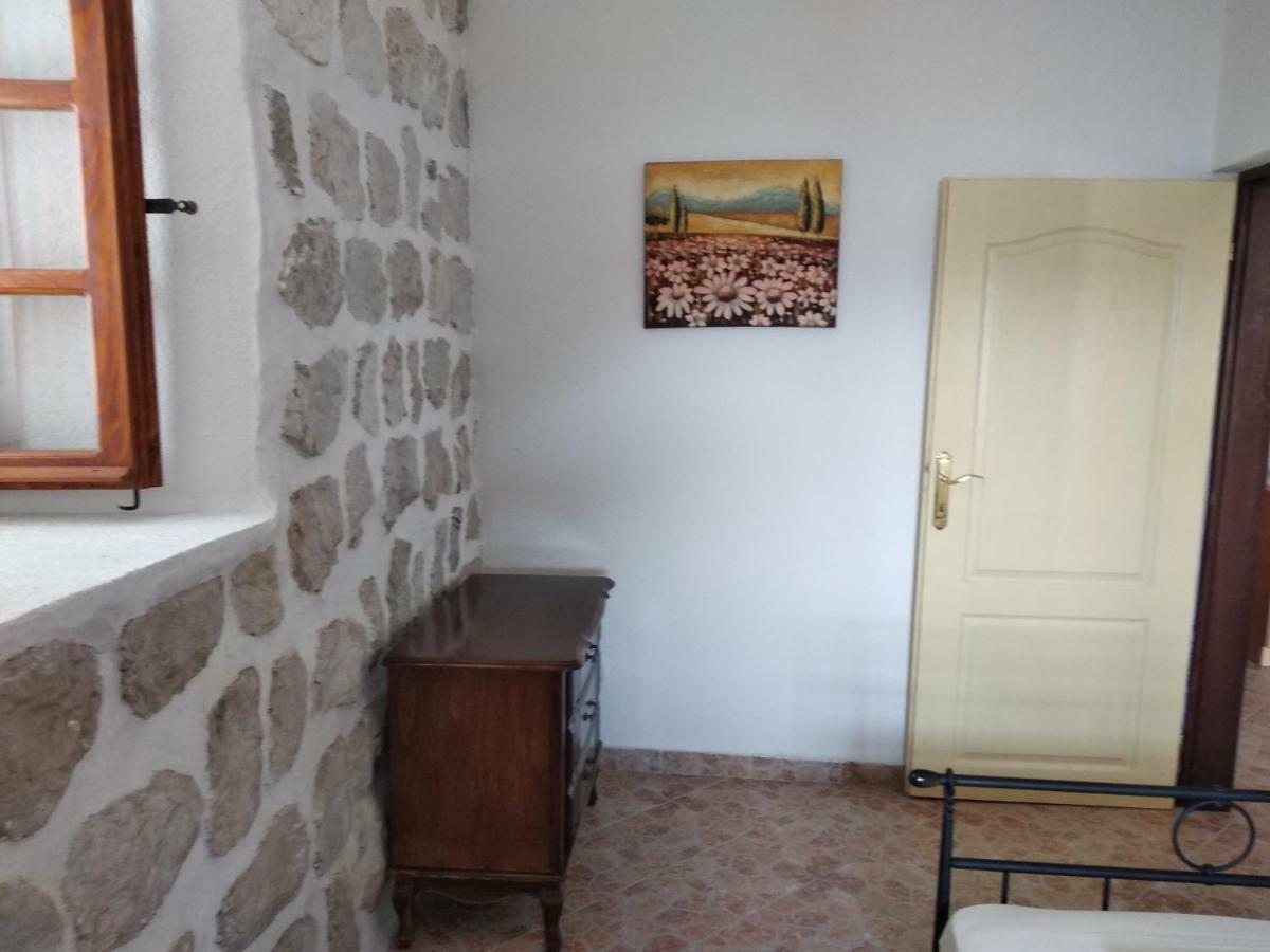 Old House Perast Apartment Bagian luar foto