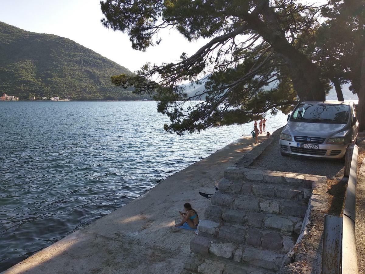 Old House Perast Apartment Bagian luar foto